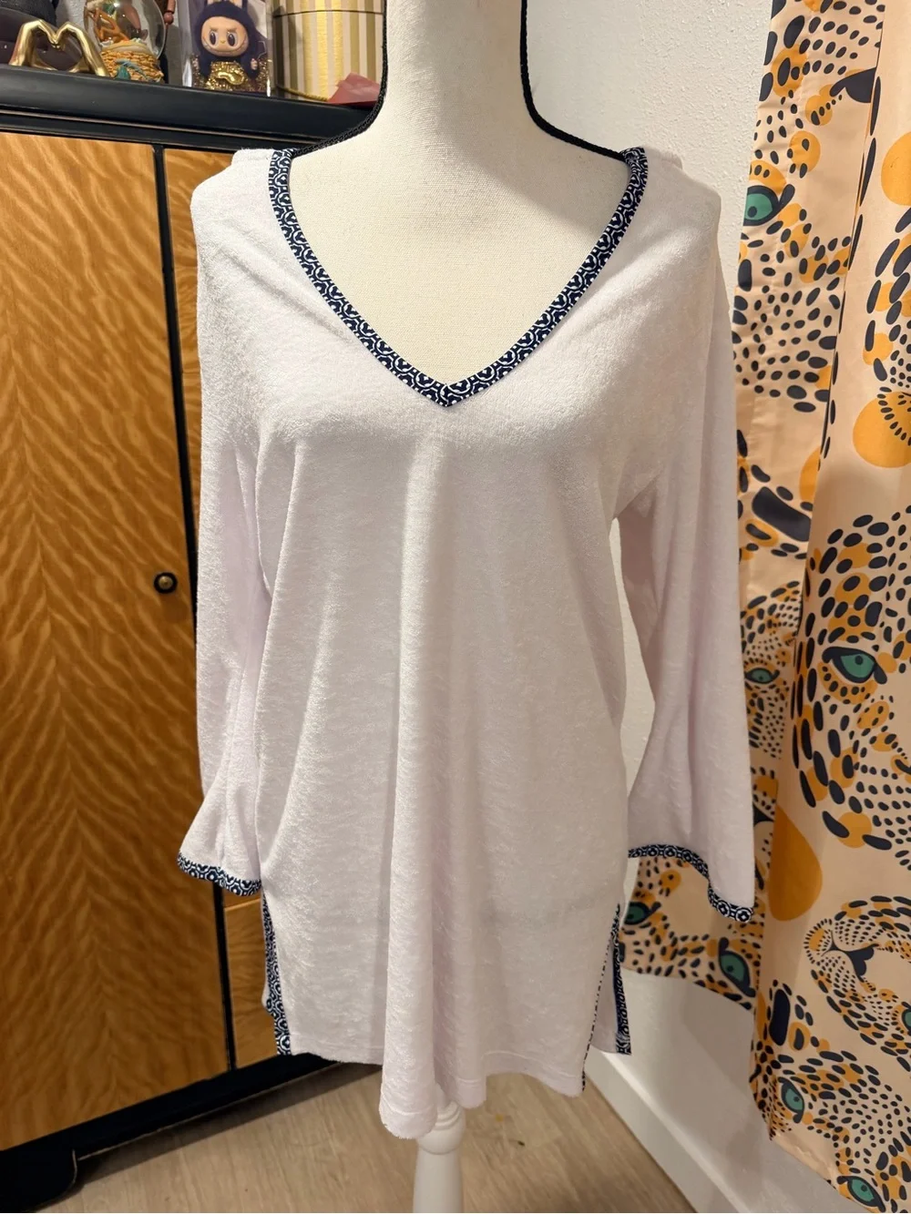 Helen Jon Tangier White V-Neck Swim Cover-Up Tunic with Blue Trim medium